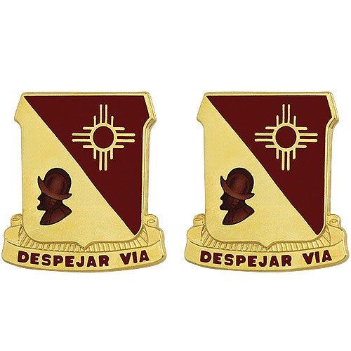 202nd Field Artillery Regiment Unit Crest (Despejar Via) Army Unit Crests