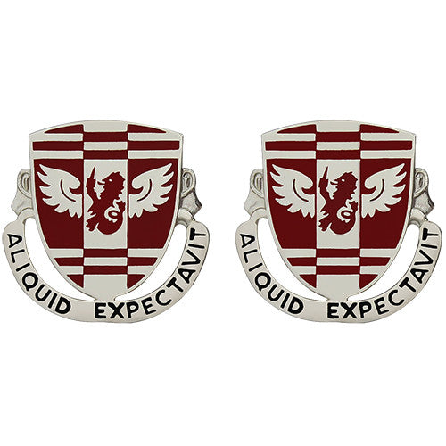 864th Engineer Battalion Unit Crest (Aliquid Expectavit) Army Unit Crests