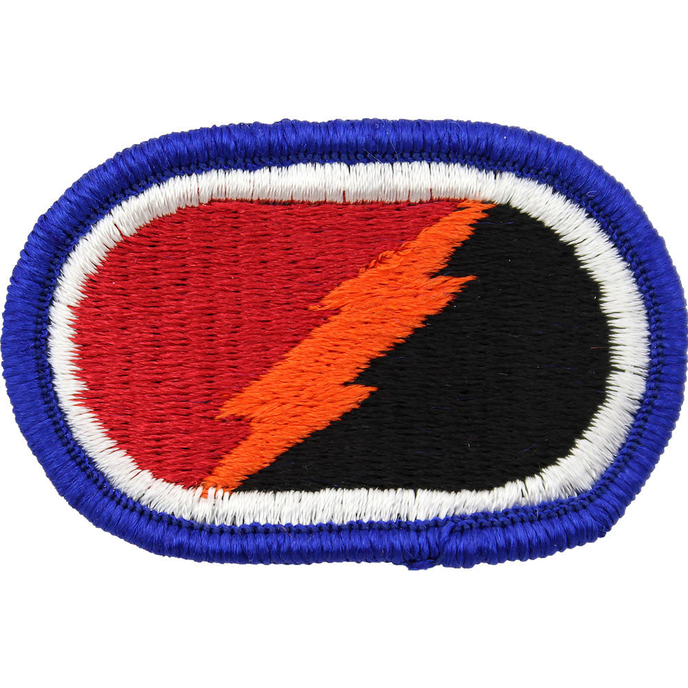 U.S. Army 25th Infantry Division 4th Brigade Special Troops Battalion Oval Patch Patches and Service Stripes