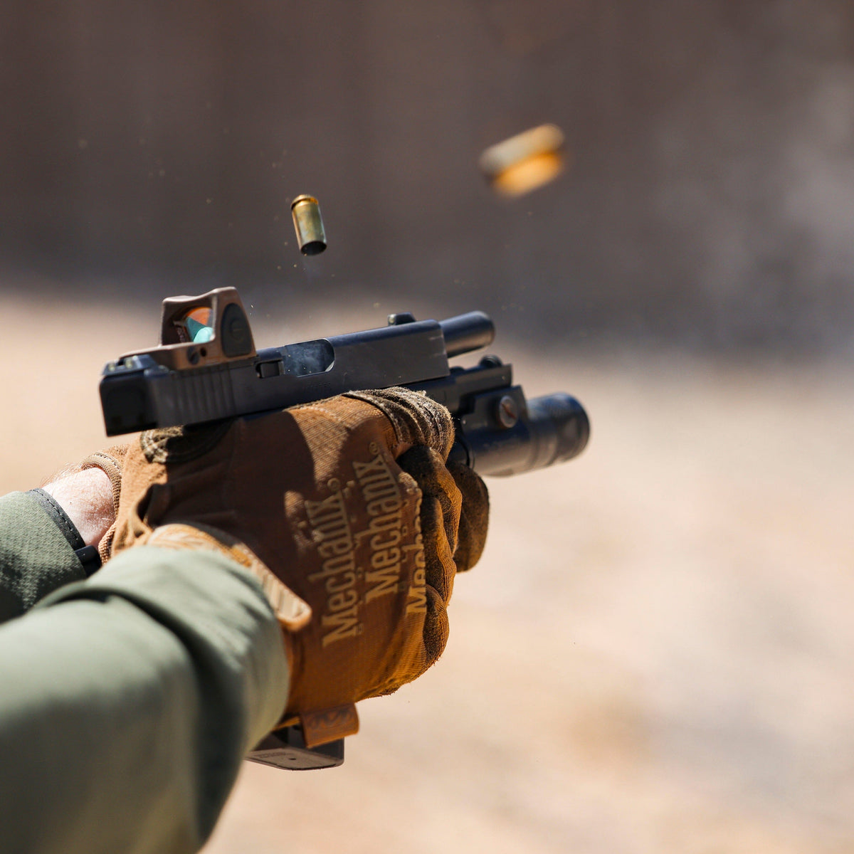 What Pistol Do Navy SEALs Use? The Glock 19 Era, and Why the SIG P226 ...