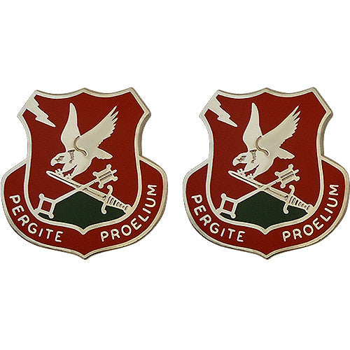Special Troops Battalion, 4th Brigade, 101st Airborne Division Unit Crest (Pergite Proelium) Army Unit Crests 