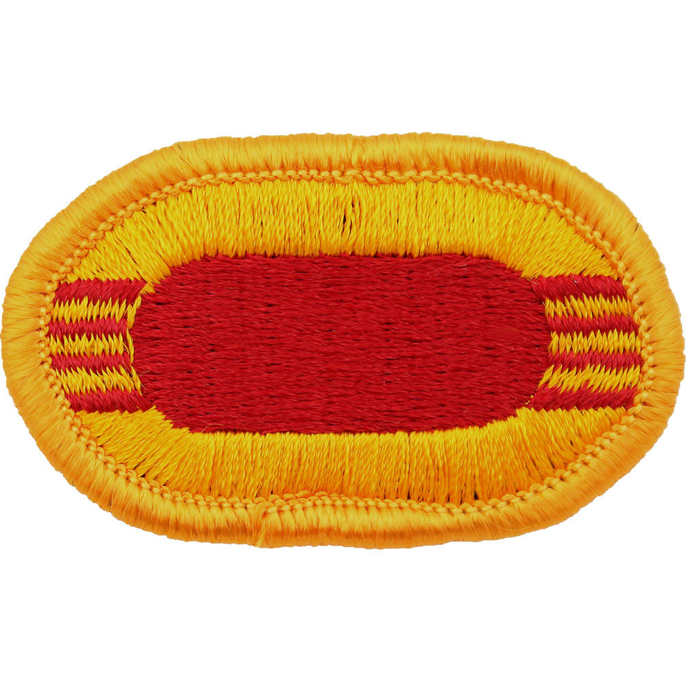 U.S. Army 11th Field Artillery 4th Battalion C Battery Oval Patch Patches and Service Stripes 